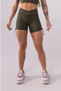 Short com Franzido Lateral (Verde Militar) | Ref: K3544-C