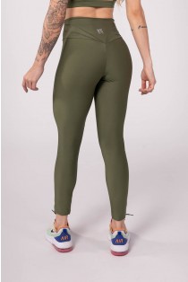 Calça Legging com Cobertura no Cós Costas (Verde Militar) | Ref: K3776-C