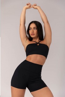 Short com Vira e Cós em V (Preto) | Ref: K4291-B