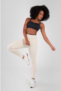 Calça Legging com Pespontos e Viés Contrastantes (Off-White / Preto) | Ref: K4813-B