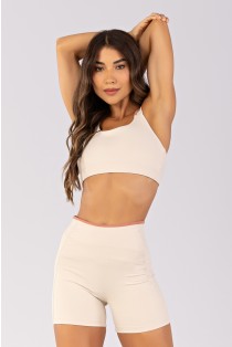 Short com Recortes e Vira Contrastante (Off-White / Telha) | Ref: K4792-A
