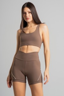 Short com Cós Transpassado e Vivo Contrastante (Capuccino / Off-White) | Ref: K4859-B