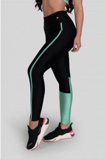 Calça Legging com Recorte e Chapado (Preto / Verde Claro) | Ref: K3145-C