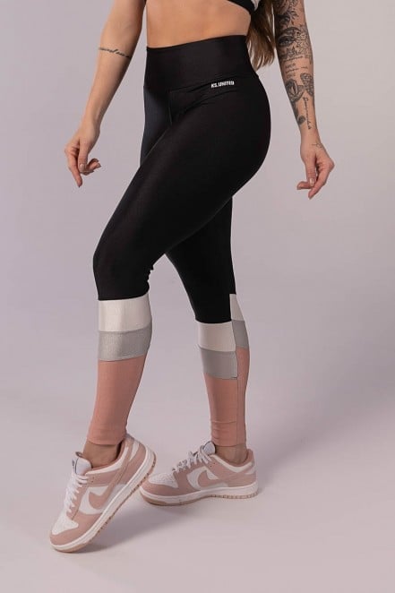 Calça Legging com Recorte Simétrico (Preto / Prata / Off-White / Rosa) | Ref: K3642-A