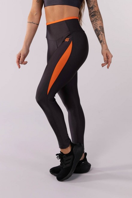 K3711-A_Calca_Legging_com_Recortes_Contrastantes_Chumbo__Laranja__Ref:_K3711-A