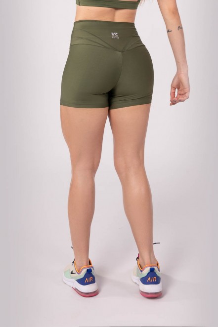 K3777-C_Short_com_Cobertura_no_Cos_Costas_Verde_Militar__Ref:_K3777-C