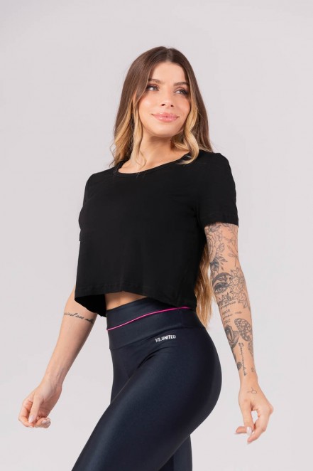 Blusa com Abertura nas Costas (Preto) | Ref: K3923-A