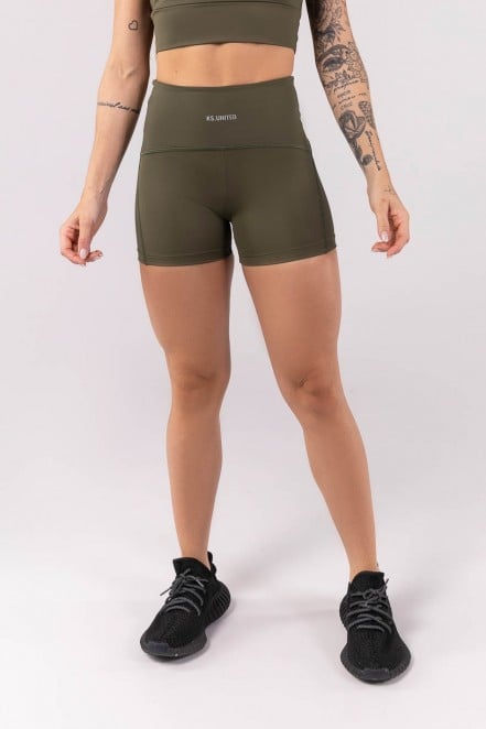 Short com Cós Diferenciado (Verde Militar) | Ref: K3928-B