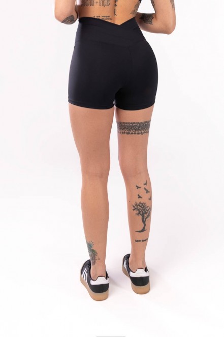 Short com Cós Transpassado Frente e Costas (Preto) | Ref: K4043-A