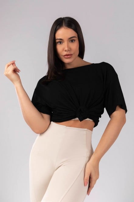 K4129-A_Blusa_Ampla_com_Prega_nas_Costas_Preto__Ref:_K4129-A
