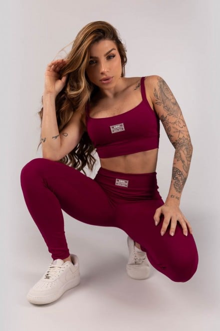 K4200-E_Calca_Legging_com_Cos_em_V_e_Recortes_Acai__Ref:_K4200-E