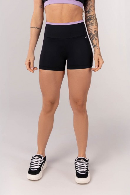 Short com Vira no Cós e Chapado Lateral (Preto / Lilás) | Ref: K4234-A