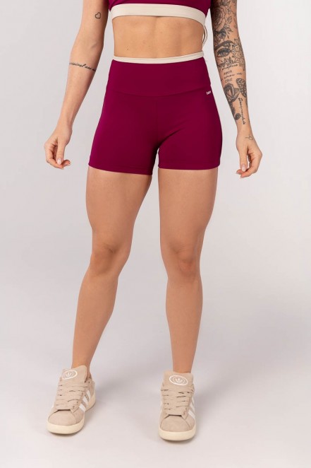 Short com Vira no Cós e Chapado Lateral (Açaí / Bege) | Ref: K4234-B