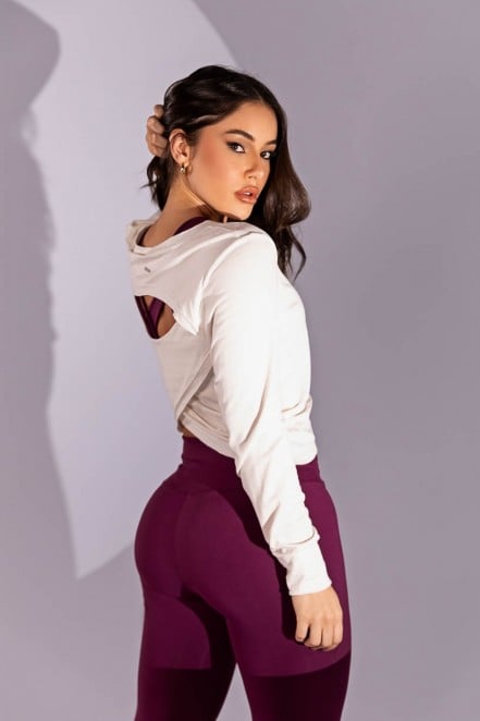 K4319-B_Blusa_Manga_Longa_e_Detalhe_nas_Costas_Off-White__Ref:_K4319-B