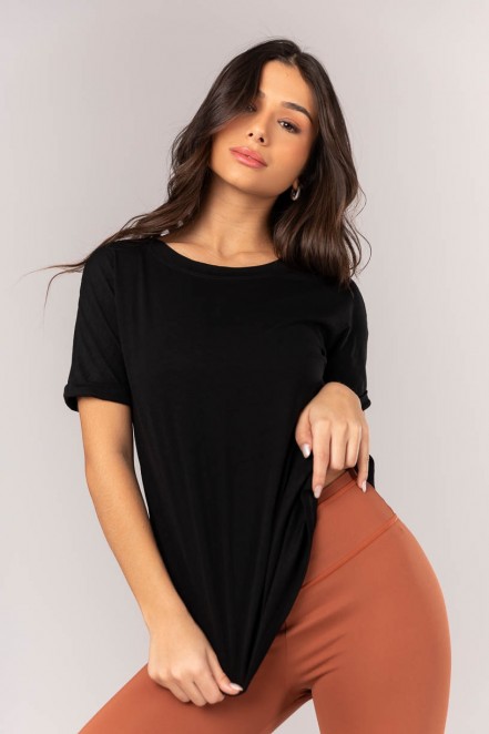 K4346-A_Blusa_com_Dobra_na_Manga_Preto__Ref:_K4346-A