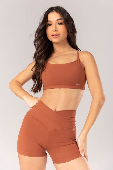 K4043-G_Short_com_Cos_Transpassado_Frente_e_Costas_Marrom__Ref:_K4043-G