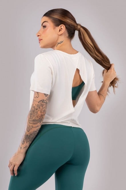 K4440-A_Blusa_com_Abertura_Costas_Off-White__Ref:_K4440-A