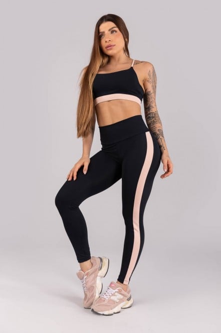 K4465-A_Calca_Legging_com_Faixa_Lateral_e_Bolso_no_Cos_Preto__Rosa_Bebe__Ref:_K4465-A