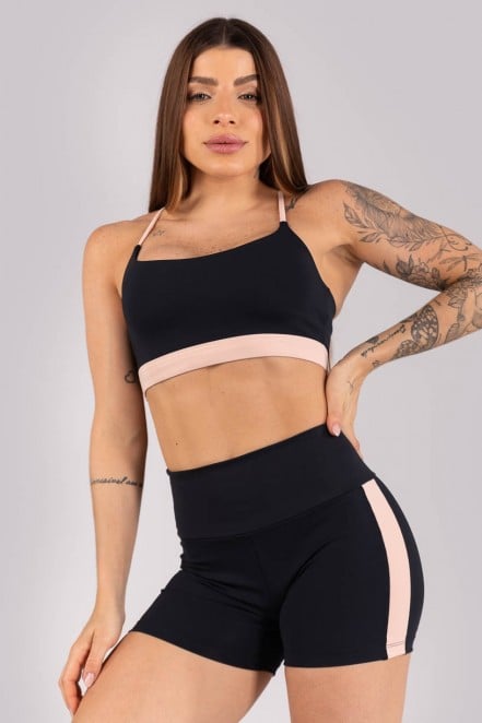 K4466-A_Short_com_Faixa_Lateral_e_Bolso_no_Cos_Preto__Rosa_Bebe__Ref:_K4466-A