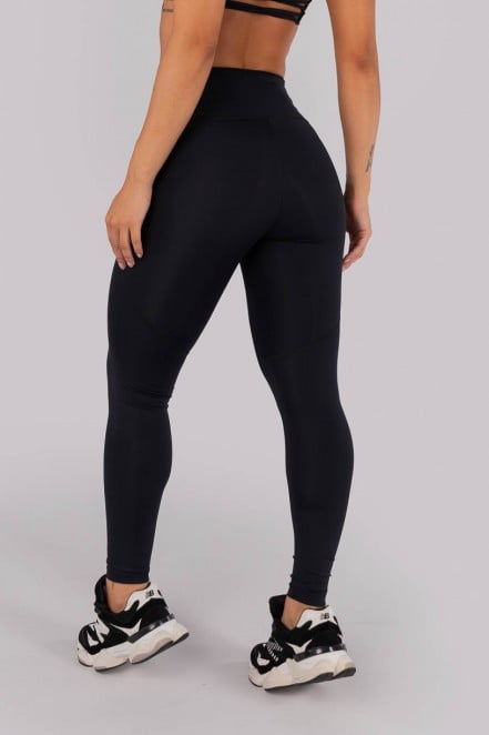 Calça Legging com Bolsos nas Laterais Do Cós (Preto) | Ref: K4524-C