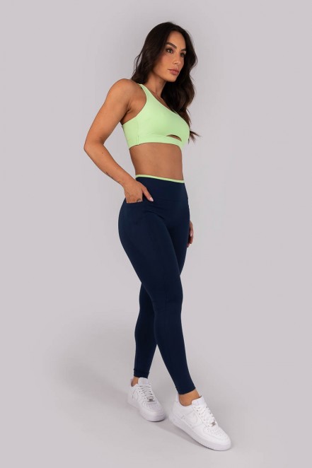 K4567-A_Calca_Legging_com_Bolsos_e_Cos_de_Vira_Azul_Marinho__Verde__Ref:_K4567-A