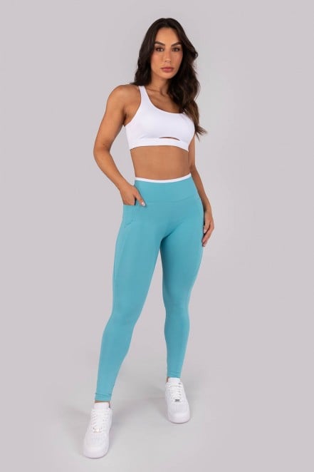 K4567-B_Calca_Legging_com_Bolsos_e_Cos_de_Vira_Brisa__Branco__Ref:_K4567-B