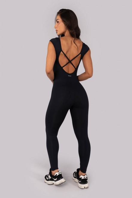 Macacão com Manga Japonesa e Tiras Cruzadas (Preto) | Ref: K4573-A