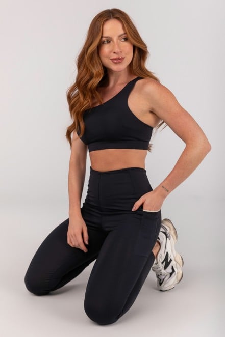 K4662-B_Calca_Legging_sem_Cos_Aparente_e_Bolsos_Preto__Off-White__Ref:_K4662-B