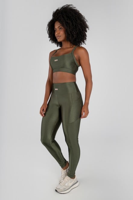 K4375-C_Calca_Legging_com_Bolsos_Laterais_Verde_Militar__Ref:_K4375-C