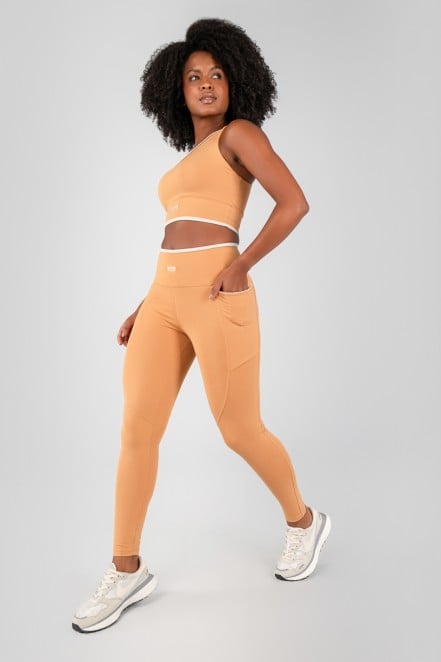 K4705-B_Calca_Legging_com_Bolsos_e_Vivos_Caramelo__Ref:_K4705-B