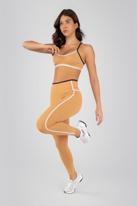 K4713-B_Calca_Legging_sem_Cos_Aparente_e_Listras_Caramelo__Preto__Off-White__Ref:_K4713-B