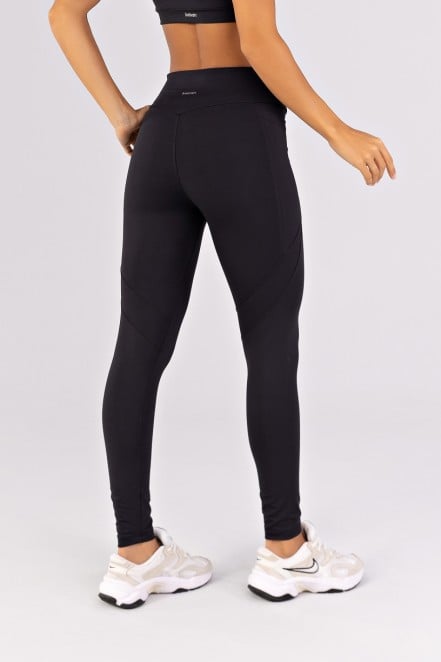 Calça Legging com Bolsos e Recortes (Preto) | Ref: K4782-A