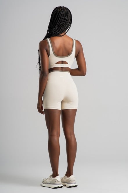 Short com Recortes e Viés na Cintura (Off-White / Oliva) | Ref: K4516-B
