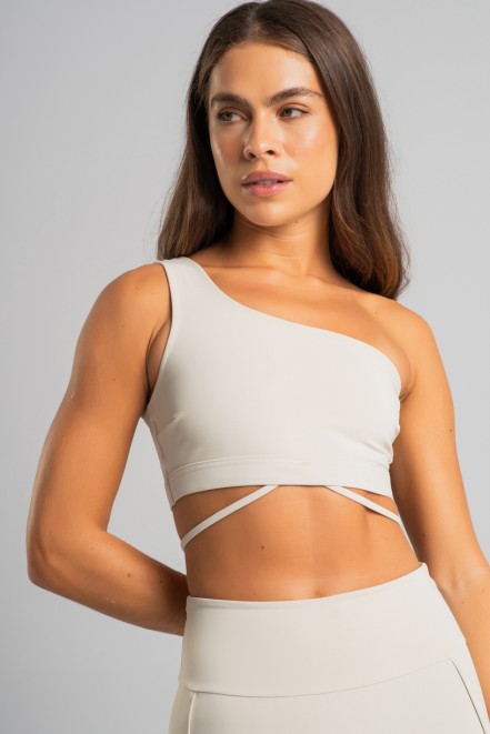 K4824-B_Top_Assimetrico_com_Tira_na_Base_Off-White__Ref:_K4824-B