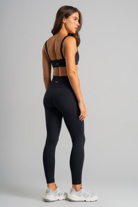 Top Slim com Recortes (Preto) | Ref: K4827-B