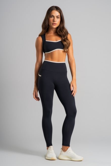 K4831-A_Calca_Legging_com_Bolsos_e_Cos_Contrastante_Preto__Off-White__Ref:_K4831-A