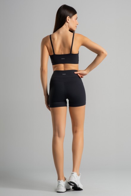 Short com Recorte e Chapado (Preto) | Ref: K4862-B