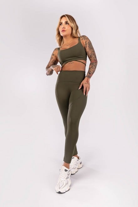 Calça Legging sem Gancho com Cós em V (Verde Militar) | Ref: K4132-B