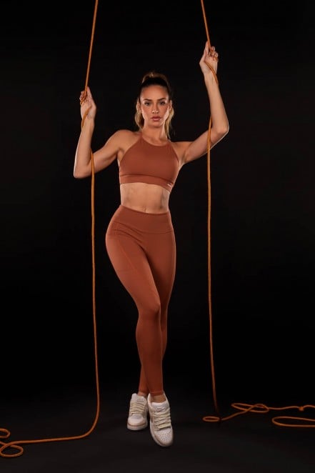 K4176-B_Calca_Legging_com_Bolsos_e_Cobertura_Marrom__Ref:_K4176-B