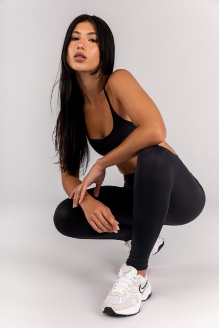 K4689-B_Calca_Legging_com_Ziper_Invisivel_no_Bolso_Preto__Ref:_K4689-B