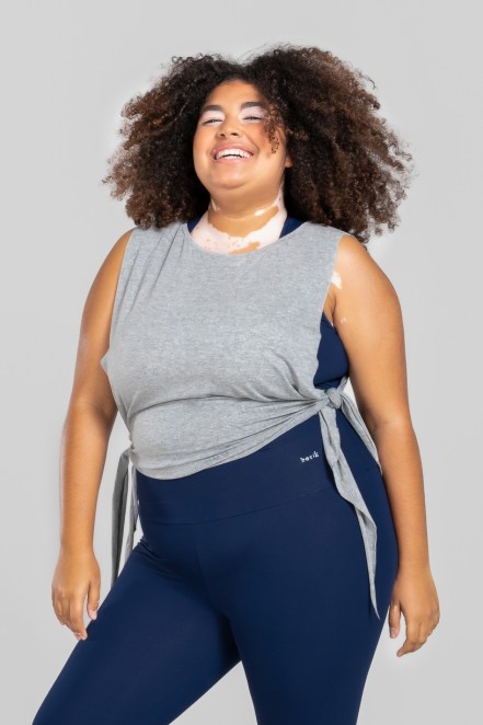 Regata com Nózinho Lateral Básica Plus Size (Mescla) | Ref: KP3083-D