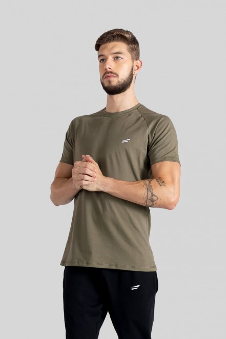 Camiseta Raglan Masculina (Verde Militar) | Ref: K3115-E
