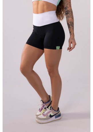 Short com Recortes e Cós Alto (Preto / Branco / Verde Claro) | Ref: K3518-E