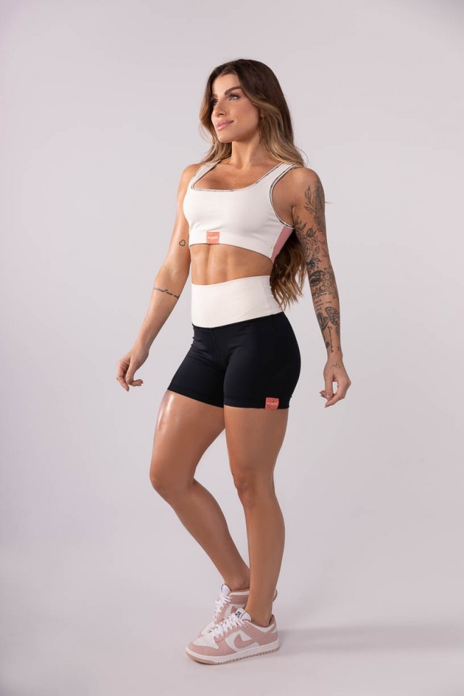 Short com Recortes e C s Alto Preto Off White Rosa Ref