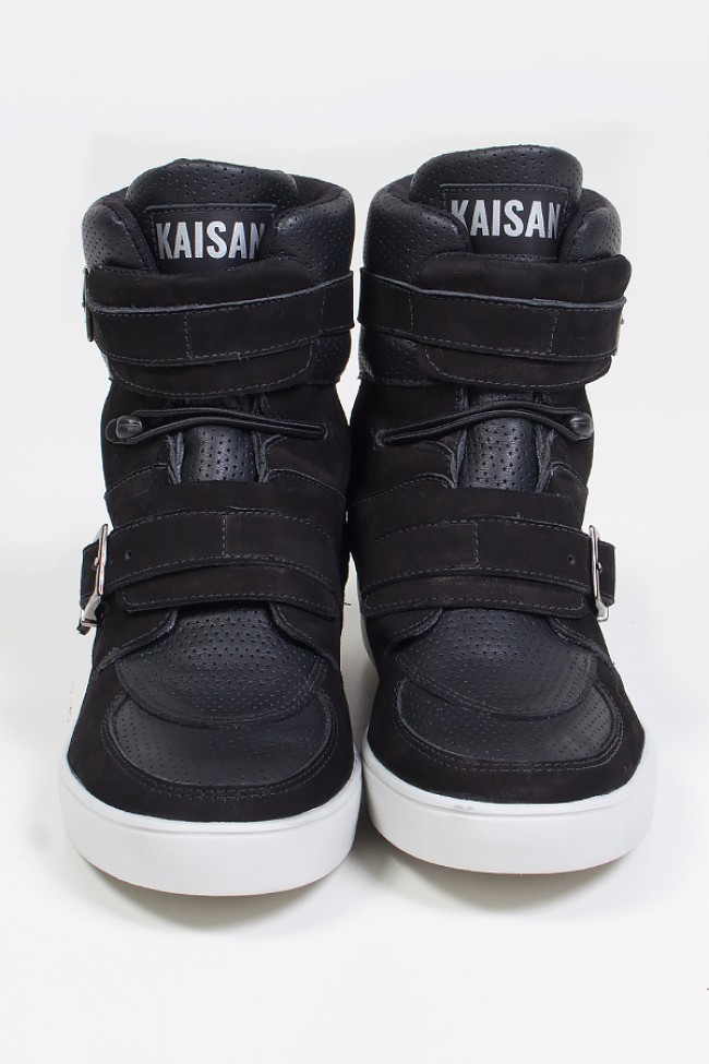 Sneaker top cano alto